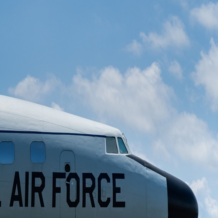 air cargo plane loading